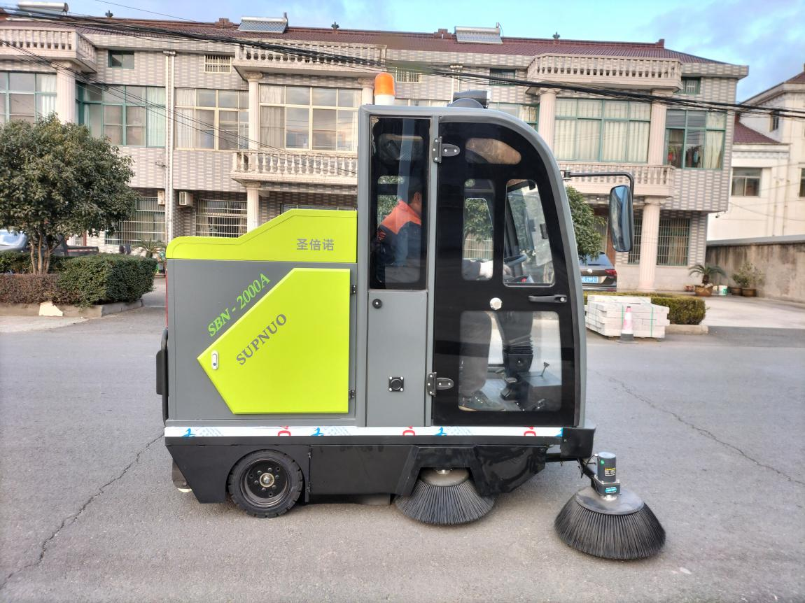 永康龙马清扫车